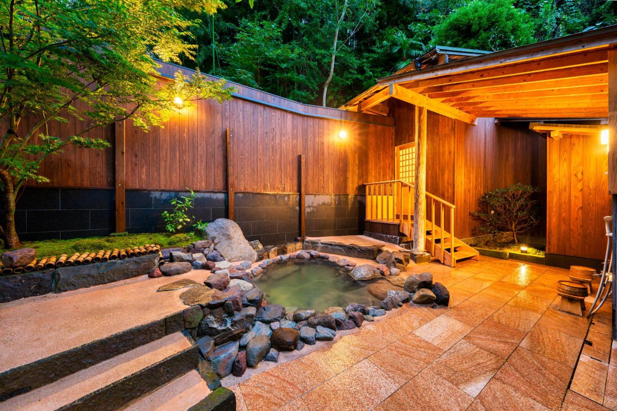 Beppu Showaen Экстерьер фото