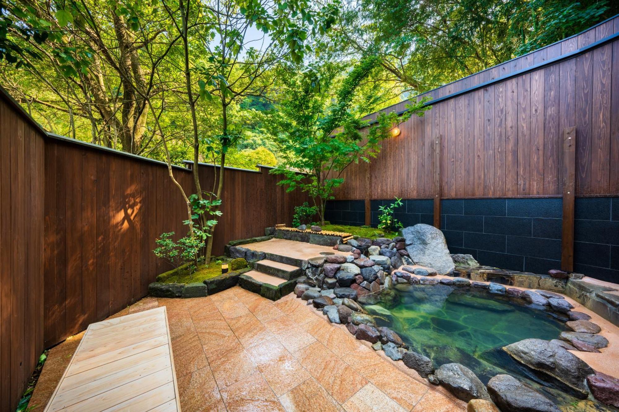 Beppu Showaen Экстерьер фото
