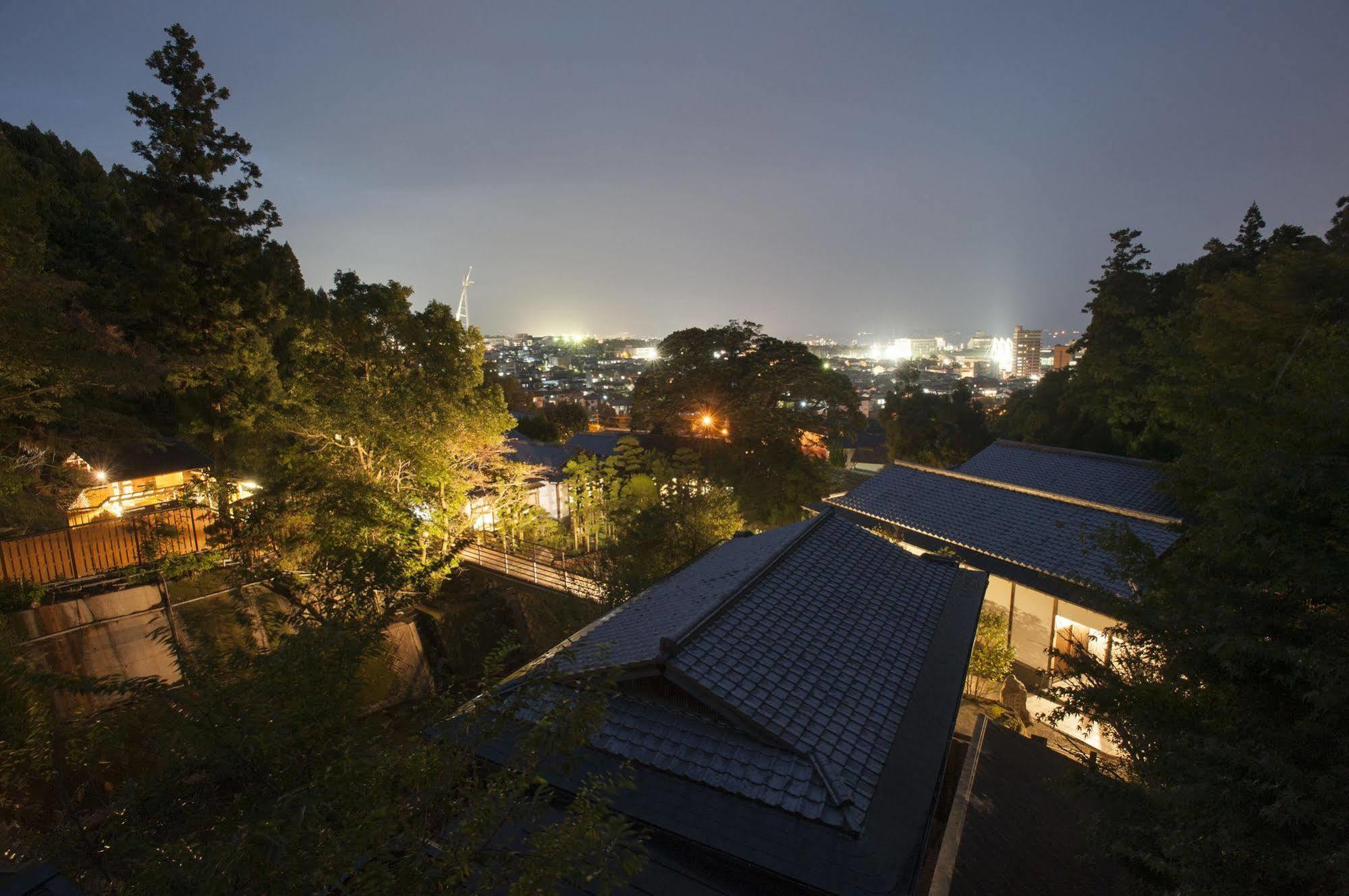Beppu Showaen Экстерьер фото