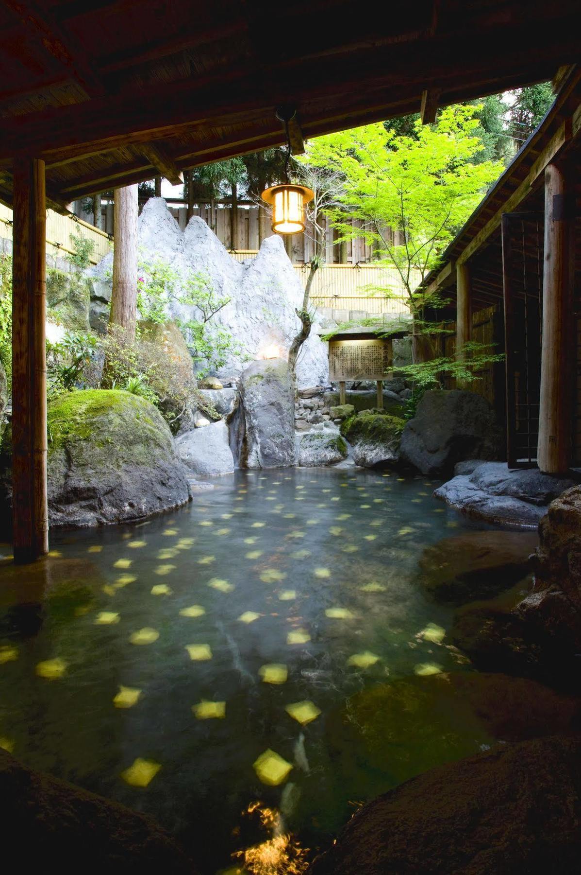 Beppu Showaen Экстерьер фото